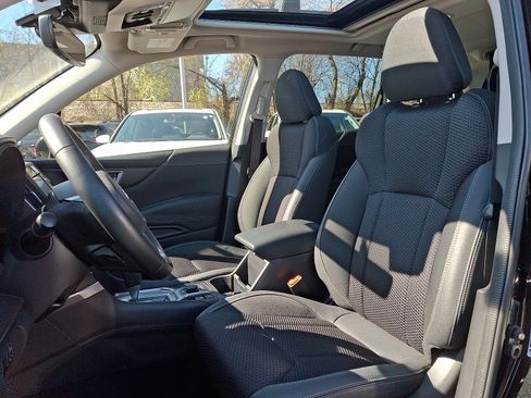 Used 2023 Subaru Forester Premium image 12