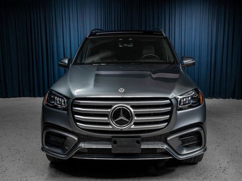 Certified 2025 Mercedes-Benz GLS 450 4MATIC image 2