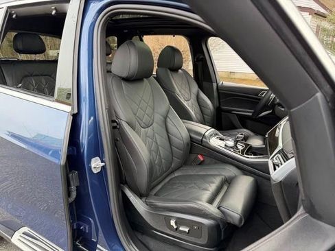 Used 2023 BMW X5 xDrive40i w/ Executive Package image 10
