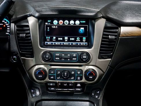 Used 2018 GMC Yukon XL Denali w/ Open Road Package image 53