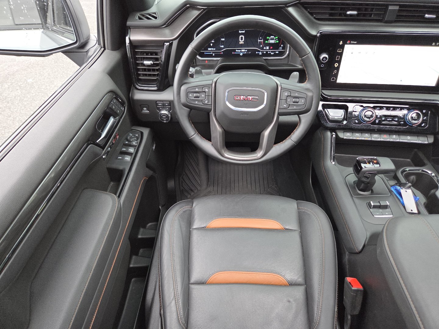 Used 2025 GMC Sierra 1500 AT4 w/ Technology Package AWD/4WD image 31