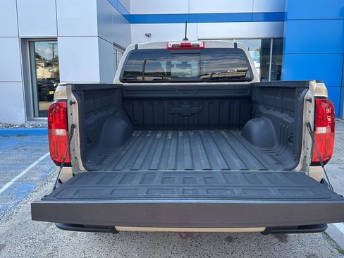 Used 2022 Chevrolet Colorado Z71 AWD/4WD image 23