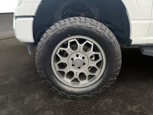 Used 2023 Ford F150 Lariat w/ Equipment Group 502A High AWD/4WD image 9