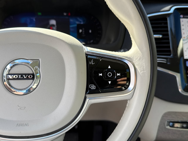 Certified 2024 Volvo XC90 B6 Plus w/ Protection Package AWD/4WD image 13