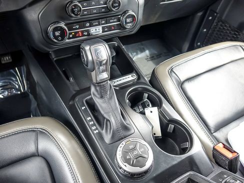 Used 2025 Ford Bronco Outer Banks AWD/4WD image 20