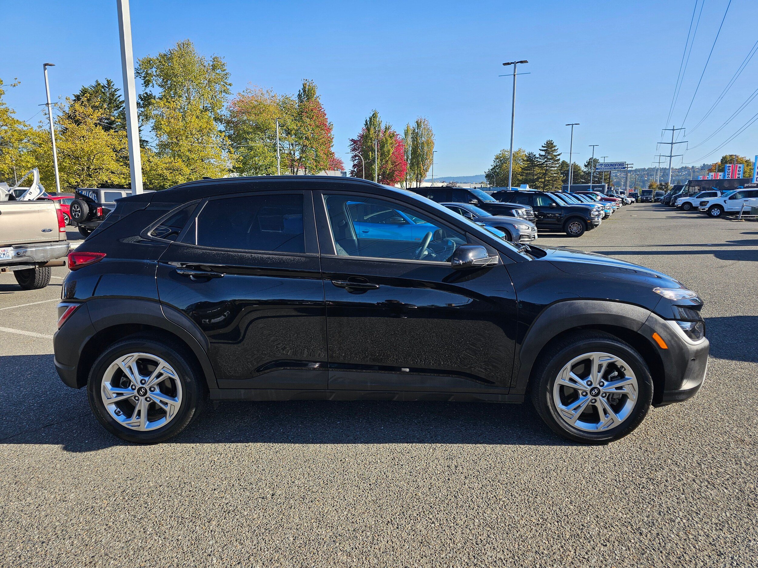 Used 2022 Hyundai Kona SEL w/ Cargo Package AWD/4WD image 4