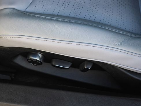 Used 2023 Chevrolet Corvette Stingray Premium Cpe image 21