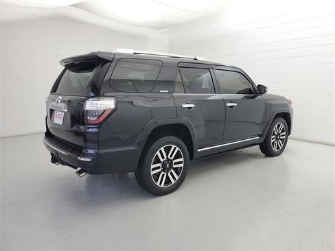 Used 2022 Toyota 4Runner Limited w/ Wilderness Package (TMS) image 5
