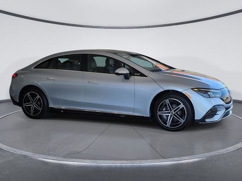 Used 2023 Mercedes-Benz EQE 500 4MATIC Sedan image 2