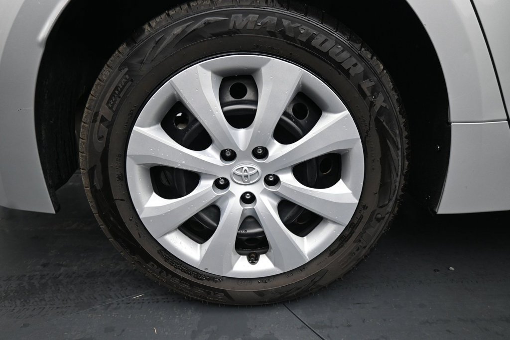 Used 2023 Toyota Corolla LE FWD image 10