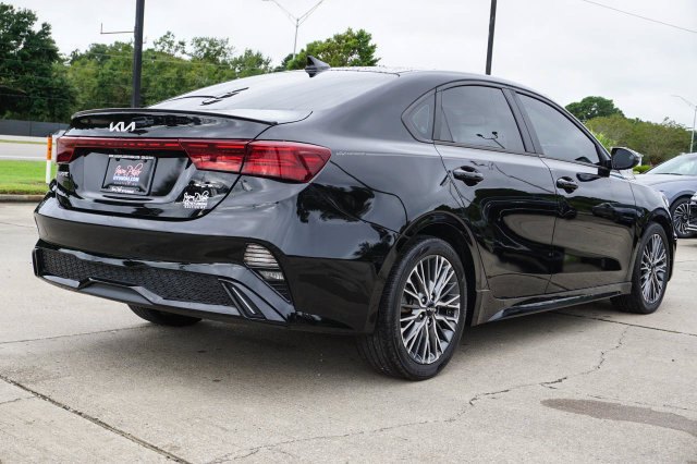 Used 2022 Kia Forte GT-Line w/ GT-Line Premium Package FWD image 4