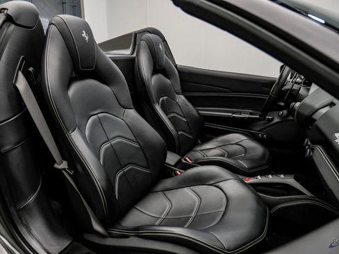 Used 2018 Ferrari 488 Spider RWD image 63