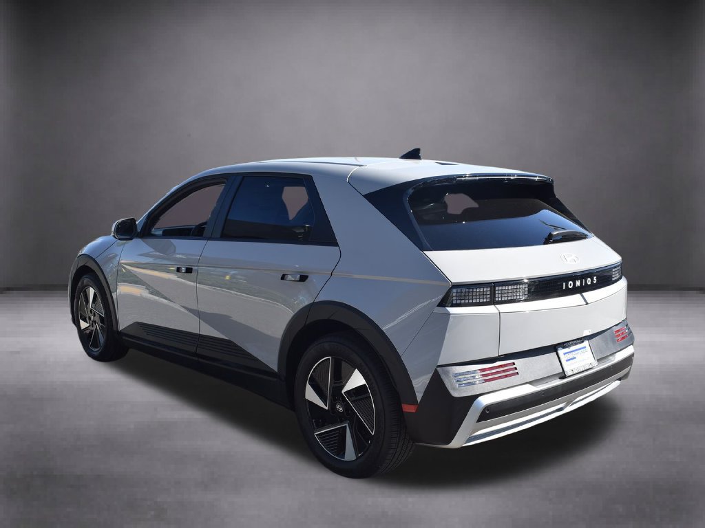New 2026 Hyundai Ioniq 5 SEL RWD image 6