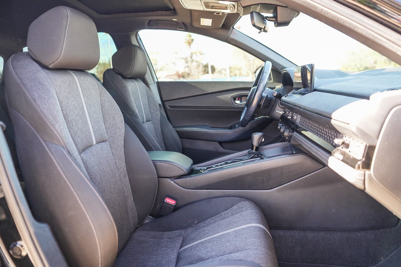 Used 2025 Honda Accord Sport image 17