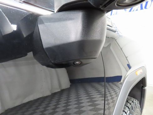 Used 2024 GMC Sierra 3500 Denali w/ Denali Reserve Package image 58