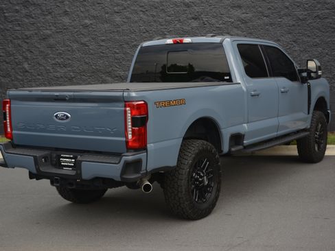 Used 2023 Ford F250 Lariat w/ Lariat Ultimate Package AWD/4WD image 7