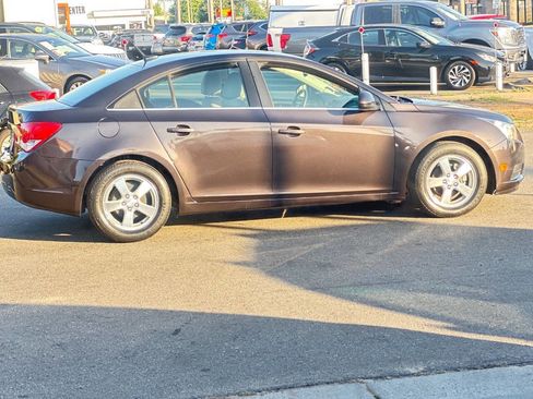 Used 2014 Chevrolet Cruze LT FWD image 6