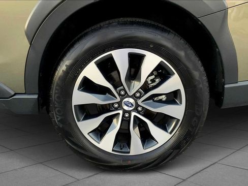 Used 2024 Subaru Outback Touring image 10