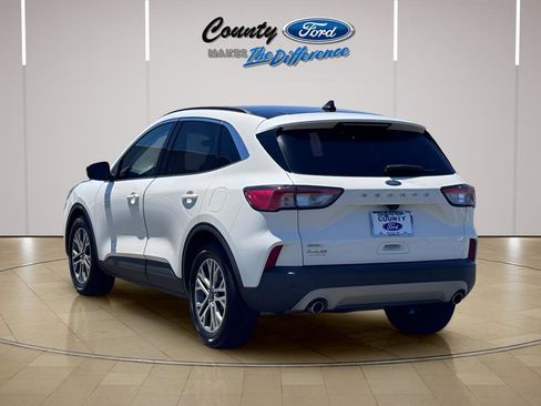 Used 2021 Ford Escape SEL w/ Technology Package FWD image 37