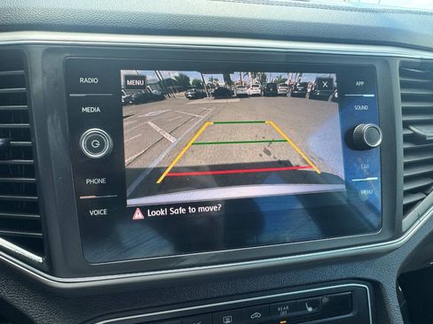 Used 2018 Volkswagen Atlas SE FWD image 18
