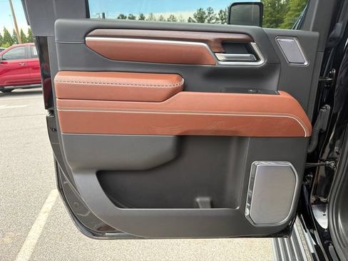 Used 2025 GMC Sierra 2500 Denali Ultimate AWD/4WD image 21