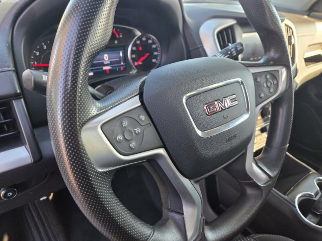 Used 2023 GMC Terrain SLE w/ Driver Convenience Package FWD image 14