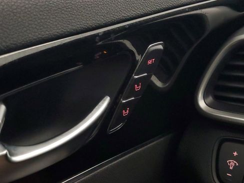 Used 2020 Kia Sorento SX image 15