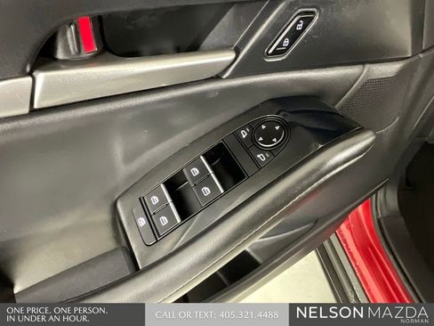 Certified 2024 MAZDA CX-30 AWD 2.5 S w/ Select Sport Pkg image 17