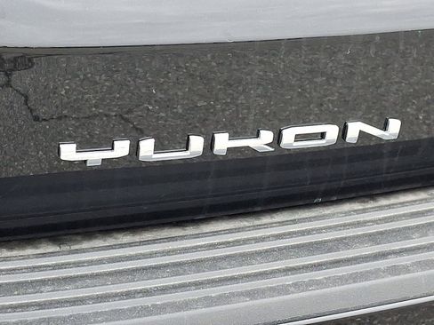 New 2026 GMC Yukon XL Elevation image 13