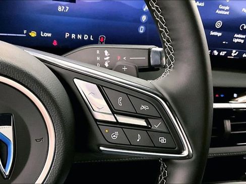 Used 2025 Buick Enclave Sport Touring image 27