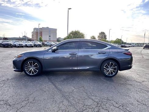 Used 2023 Lexus ES 250 w/ Premium Package AWD/4WD image 7