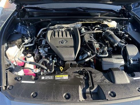 Used 2025 Toyota Crown Platinum image 28