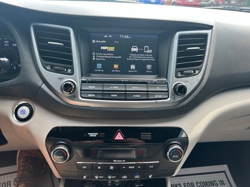 Used 2018 Hyundai Tucson Value FWD image 21
