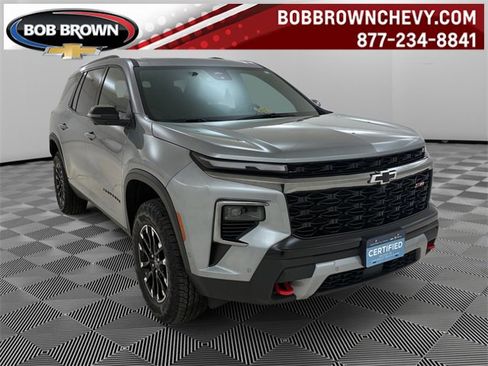 Used 2024 Chevrolet Traverse Z71 w/ Enhanced Driving Package image 1