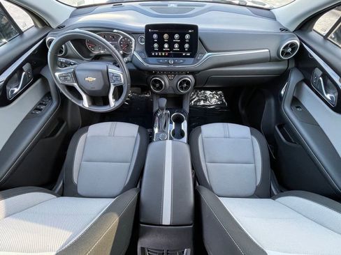 Used 2023 Chevrolet Blazer LT image 10
