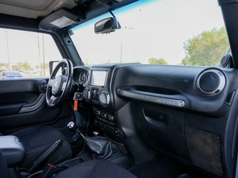 Used 2014 Jeep Wrangler Unlimited Sport w/ Quick Order Package 23S AWD/4WD image 33