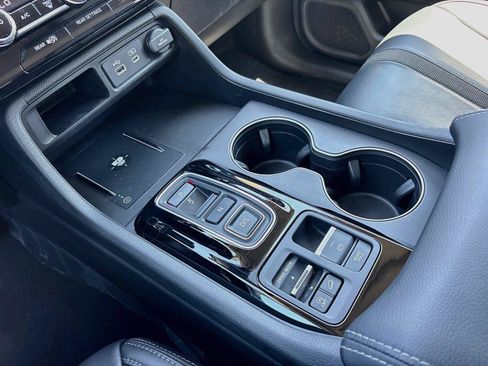 Certified 2025 Honda Pilot EX-L image 19