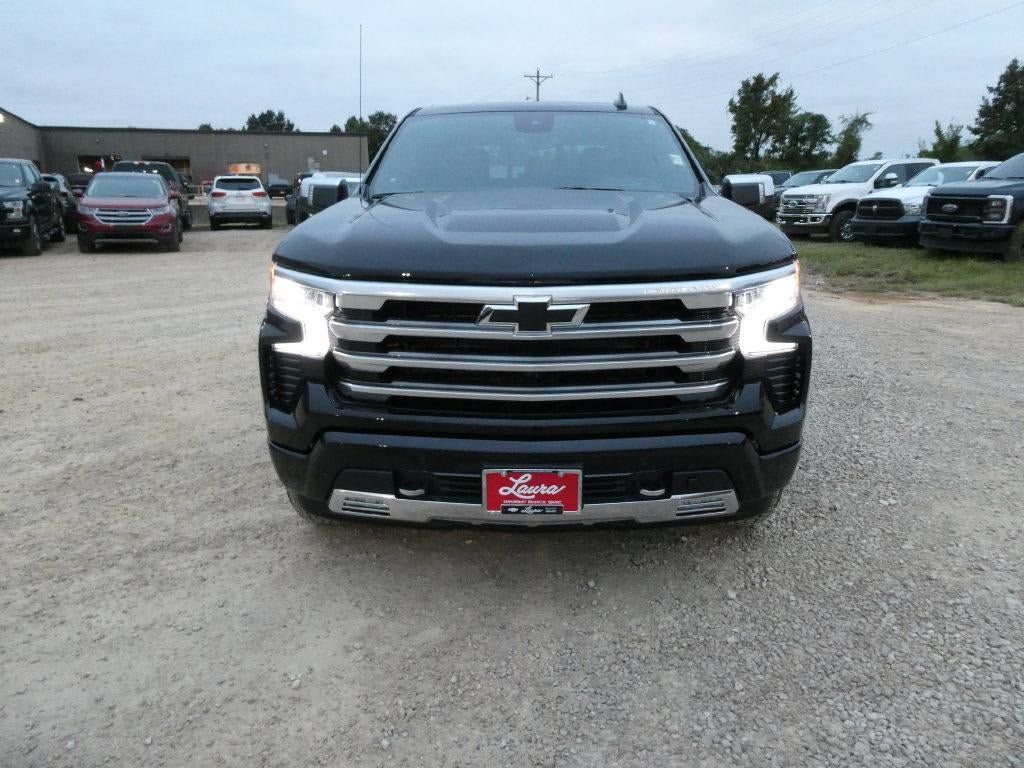 New 2026 Chevrolet Silverado 1500 High Country w/ Technology Package AWD/4WD image 11