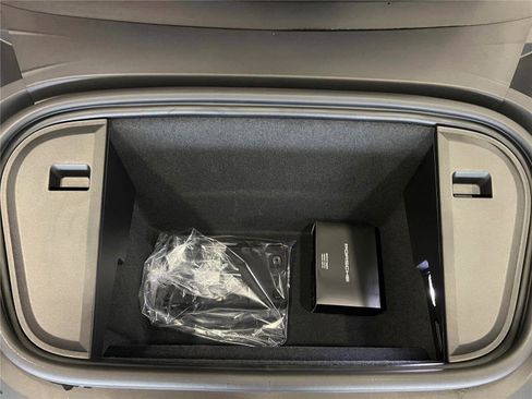 New 2026 Porsche Taycan 4S image 27