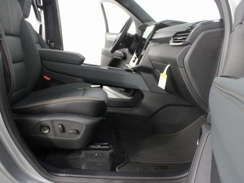 New 2026 GMC Acadia AT4 image 25