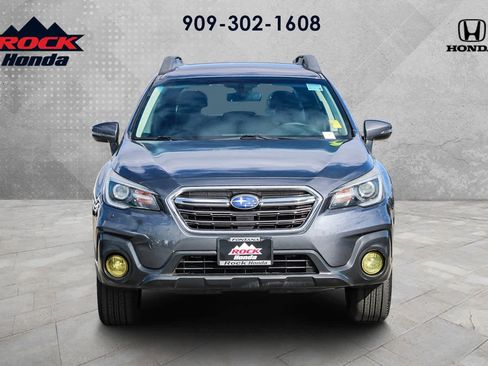 Used 2019 Subaru Outback 2.5i Limited image 2