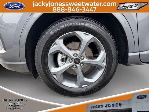 Used 2024 Ford Escape ST-Line w/ Tech Pack #1 AWD/4WD image 9