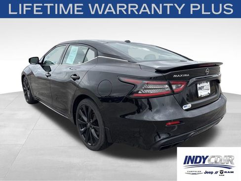 Used 2023 Nissan Maxima SR w/ Sport Mat Group FWD image 5
