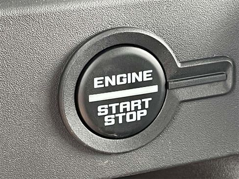 New 2025 Ford Bronco Base image 22