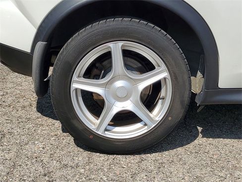 Used 2013 Nissan Juke SV image 5