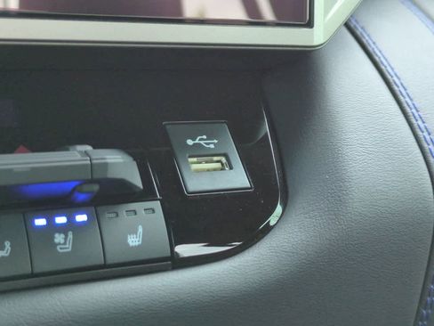 Certified 2026 Toyota Tundra Platinum image 21