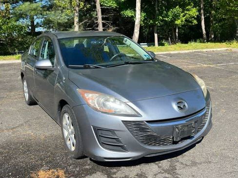 Used 2010 MAZDA MAZDA3 i Touring FWD image 3