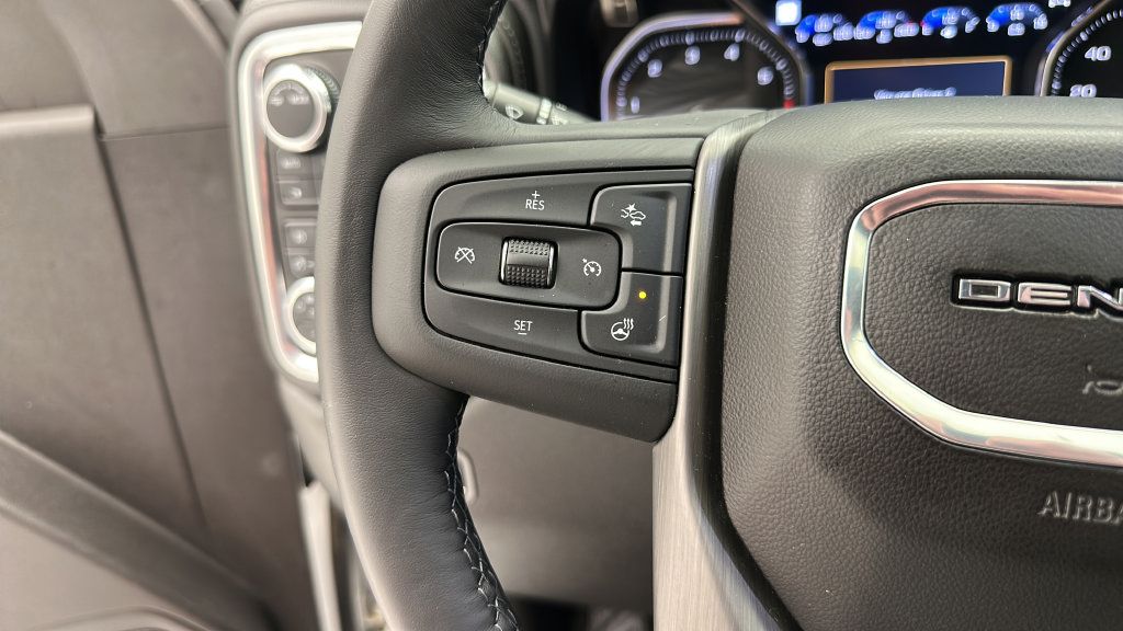 Used 2021 GMC Sierra 1500 Denali w/ Driver Alert Package II AWD/4WD image 20