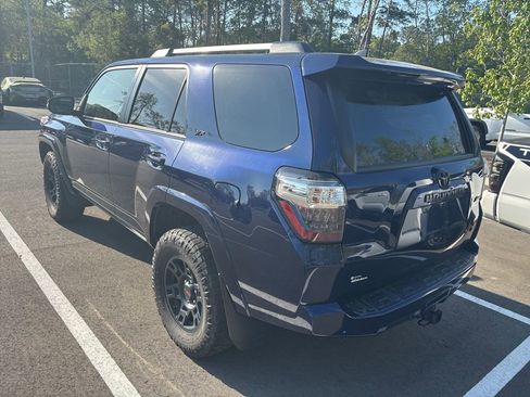 Used 2022 Toyota 4Runner SR5 Premium w/ Moonroof Package image 5