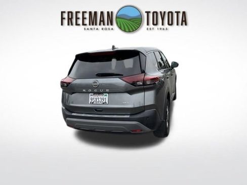 Used 2022 Nissan Rogue S AWD/4WD image 4
